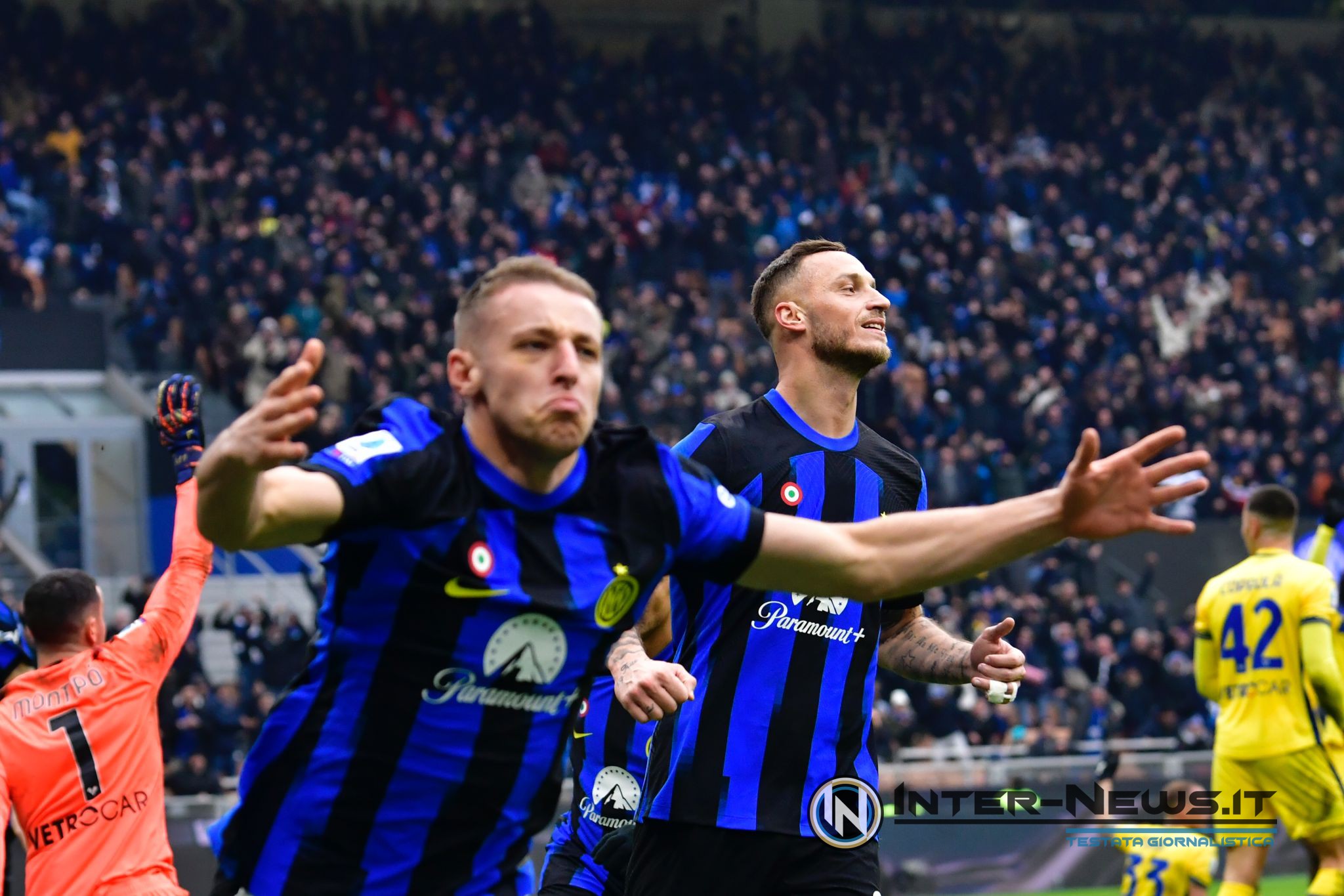 Davide Frattesi e Marko Arnautovic in Inter-Verona (Photo by Tommaso Fimiano/Inter-News.it ©)